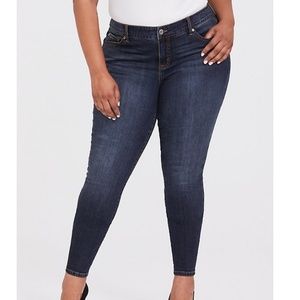 torrid Jeans - Torrid Dark Rinse Skinny Jeans 24R torrid Jeans - Torrid Dark Rinse Skinny Jeans 24R